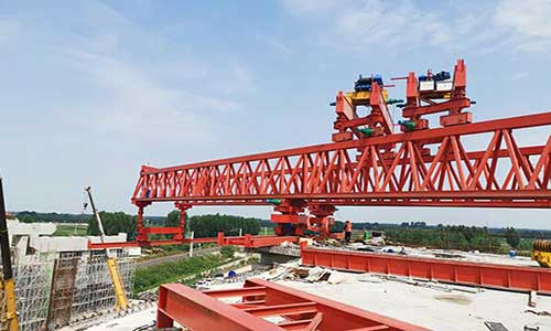 自平衡架橋機
